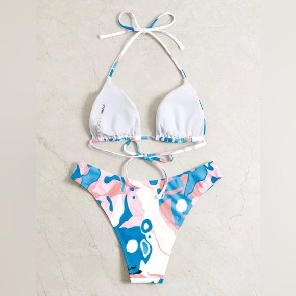 Bikini set! - Picture 2 of 5